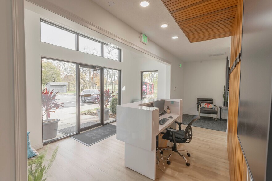 More Photos Of 350 Huls Dr, Englewood Office For Sale