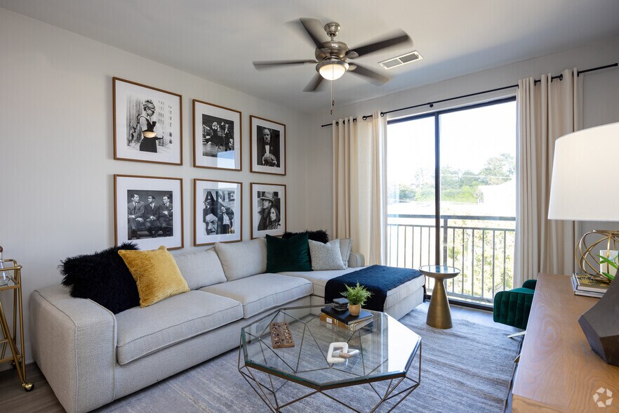 More Photos Of 6050 Roswell Rd NE, Sandy Springs Apartments For Lease