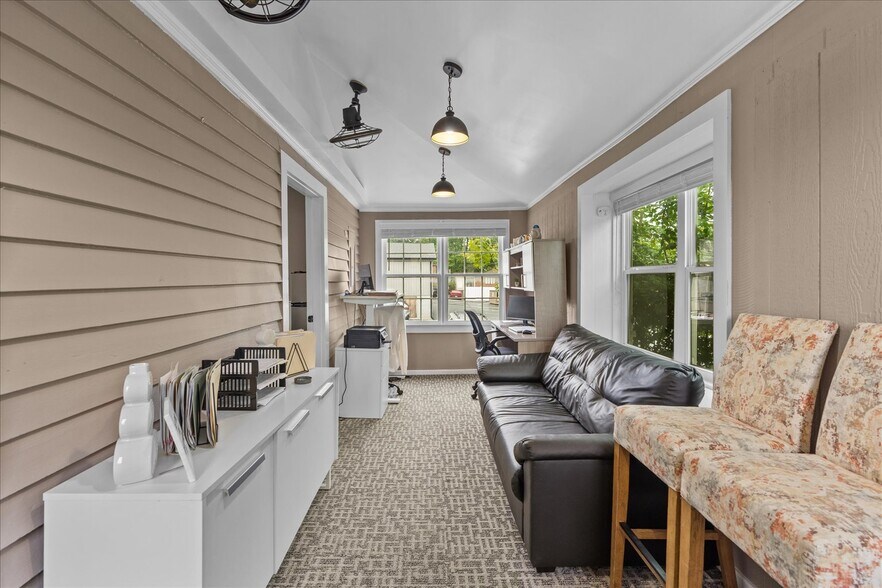 More Photos Of 306 N Thornton Ave, Dalton Office For Sale