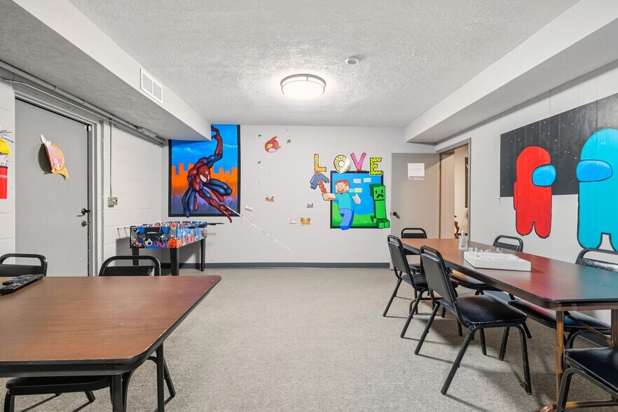 More Photos Of 1400 Paradise View St, Mansfield Office For Sale