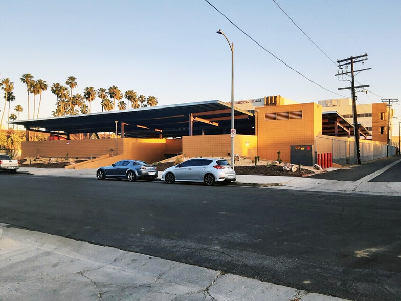 More Photos Of 10515 Balboa Blvd, Granada Hills Medical For Lease