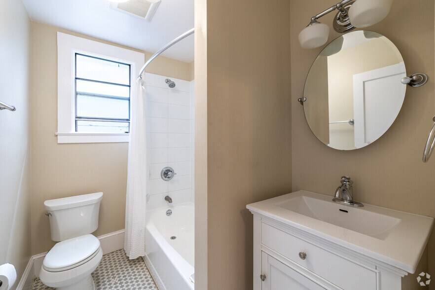 More Photos Of 1244 2nd Ave, Oakland Apartments For Sale