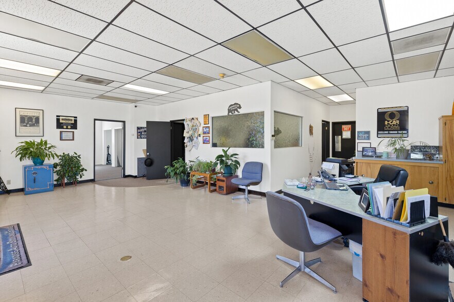 More Photos Of 1122 Elliott Rd, Paradise Auto Repair For Sale