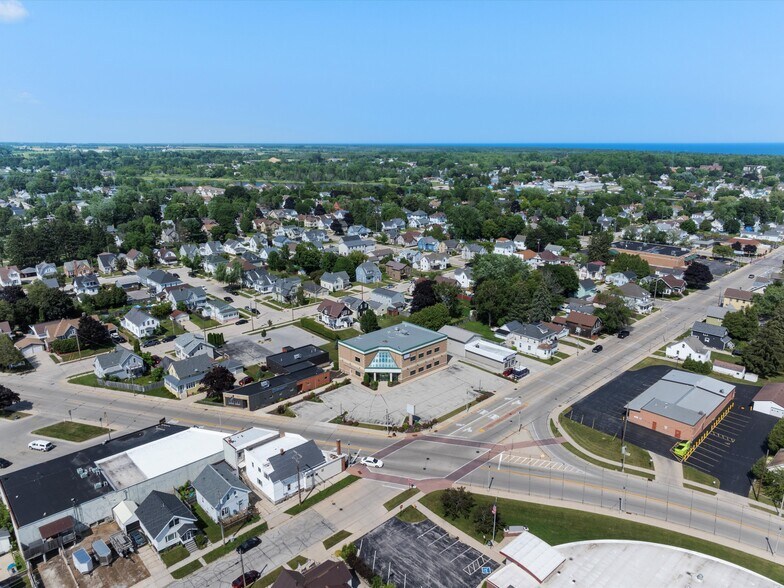 More Photos Of 2205 Forest Ave, Two Rivers Office Residential For Sale