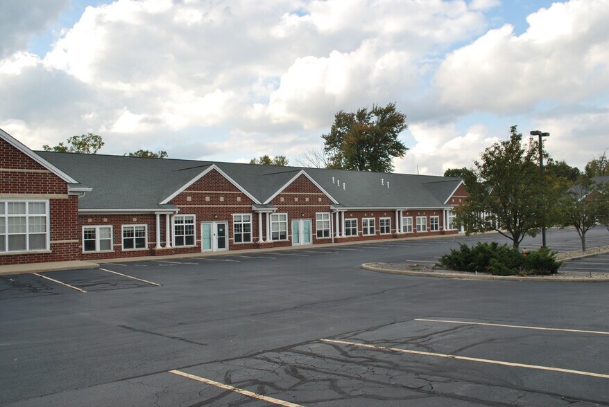 More Photos Of 2181 E Aurora Rd, Twinsburg Office For Sale