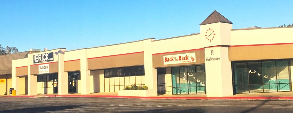 More Photos Of 1300-1336 S York St, Muskogee Unknown For Lease