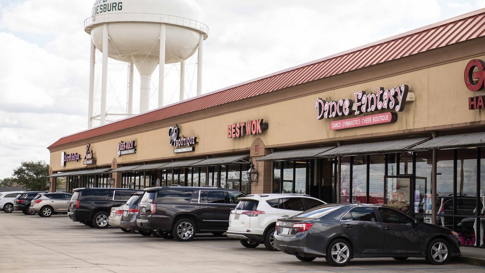 More Photos Of 28 Market Ct, Hattiesburg General Retail For Lease