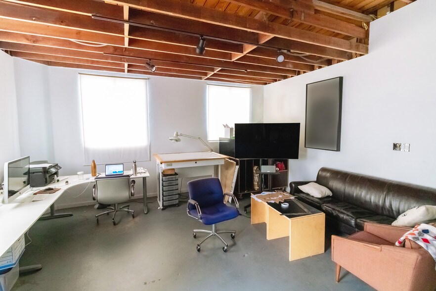 More Photos Of 11847-11861 Teale St, Culver City Manufacturing For Sale