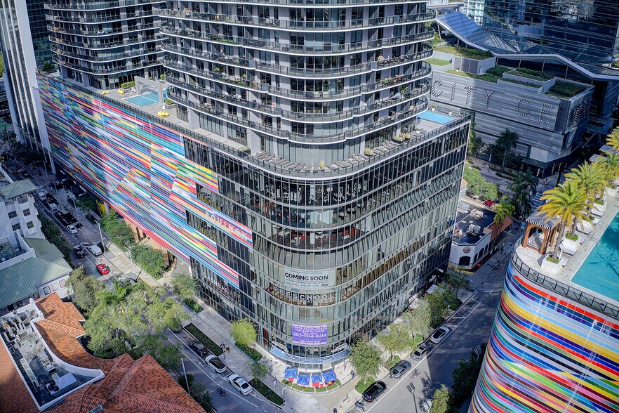 More Photos Of 25 SW 9th St, Miami Office Residential For Lease