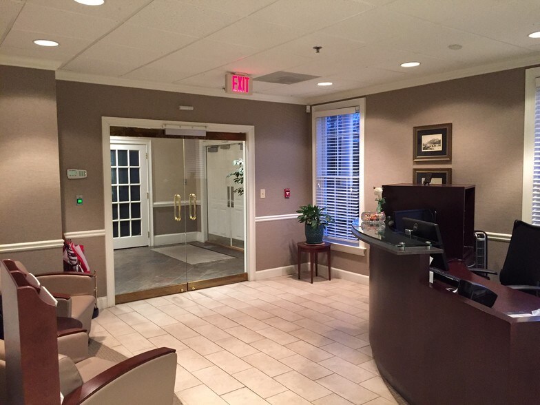 More Photos Of 1640 Powers Ferry Rd SE #11, Marietta Coworking Space