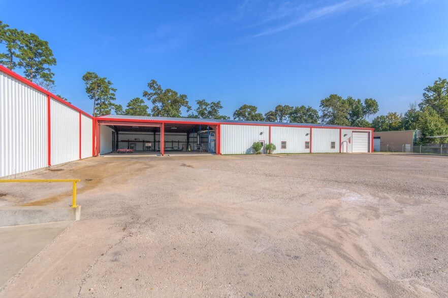 More Photos Of 13939 Old Texaco Rd, Conroe Warehouse For Sale
