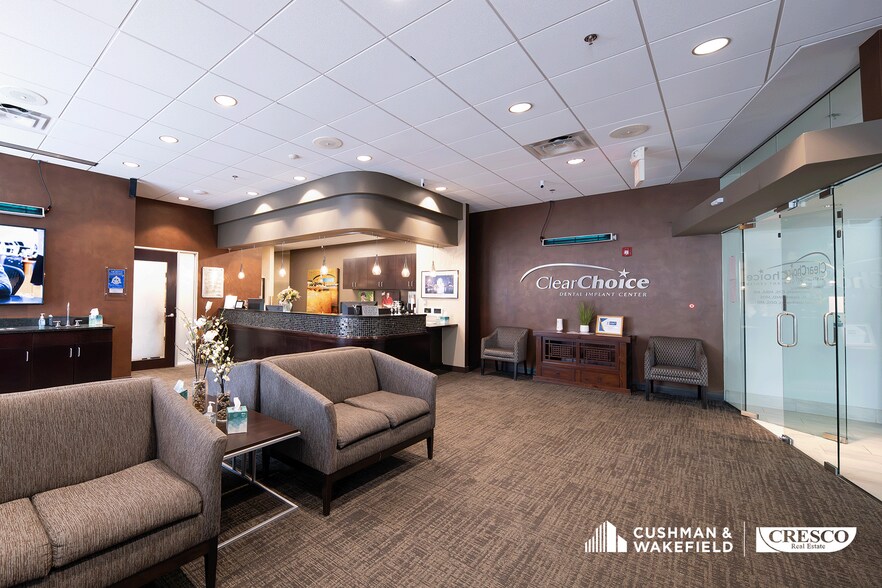 More Photos Of 31099 Chagrin Blvd, Pepper Pike Office For Sale