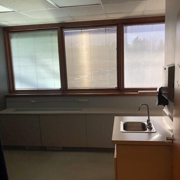 More Photos Of 4700 E Iliff Ave, Denver Medical For Sale