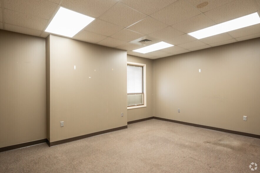 More Photos Of 3200 W Meighan Blvd, Gadsden Medical For Lease