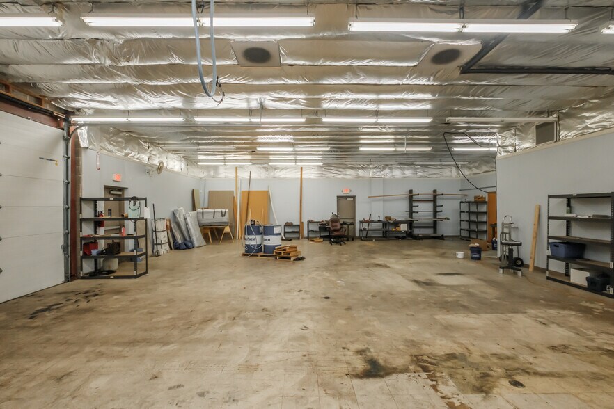 More Photos Of 1131 S Commercial Way SE, Albany Warehouse For Sale