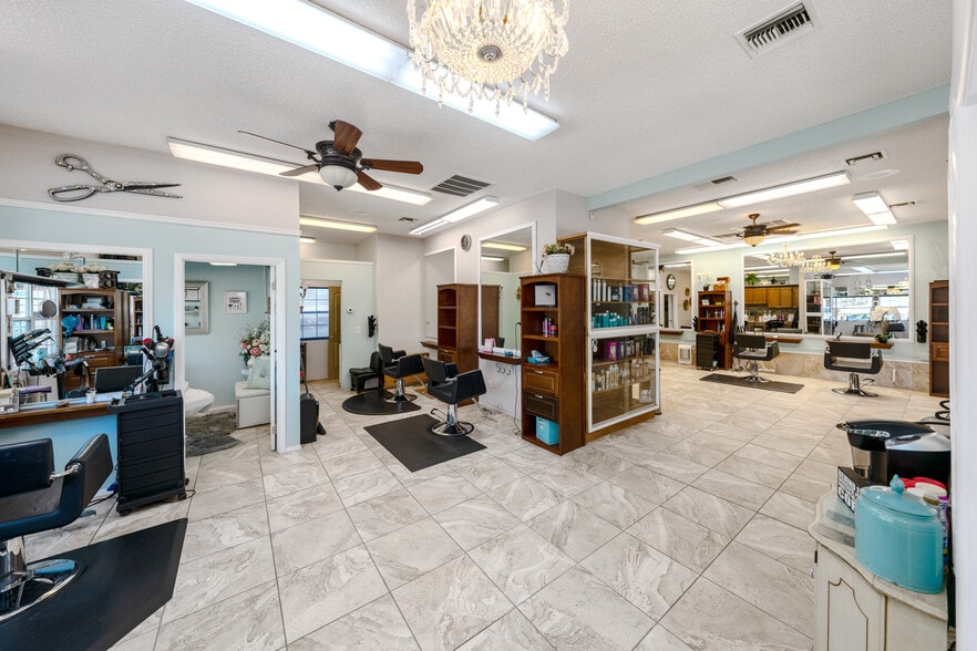 More Photos Of 2126 McCulloch Blvd N, Lake Havasu City Storefront Retail Office For Lease