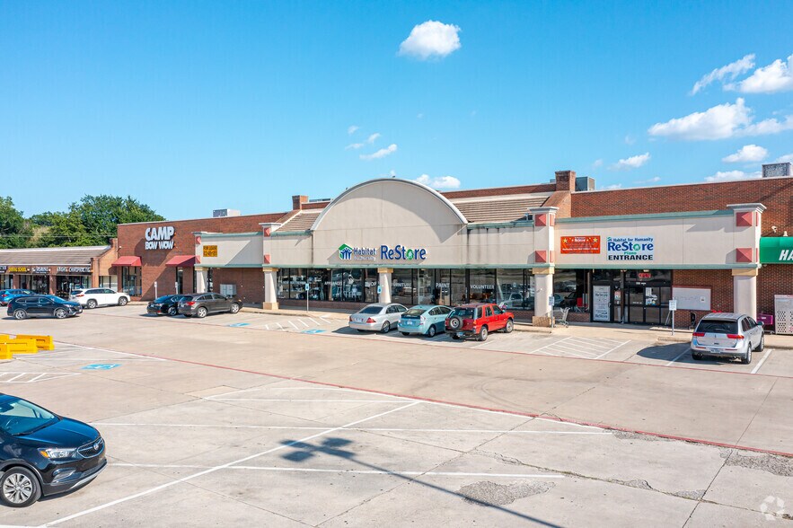 More Photos Of 2040-2070 W Spring Creek Pky, Plano Storefront For Lease