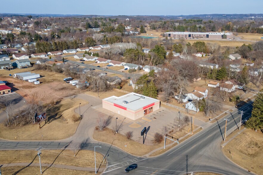 Primary Photo Of 2316 Vine St, Eau Claire Freestanding For Lease