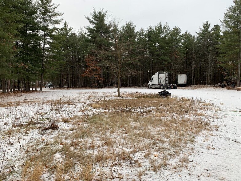 More Photos Of 49 Industrial Park Rd, Keeseville Warehouse For Lease