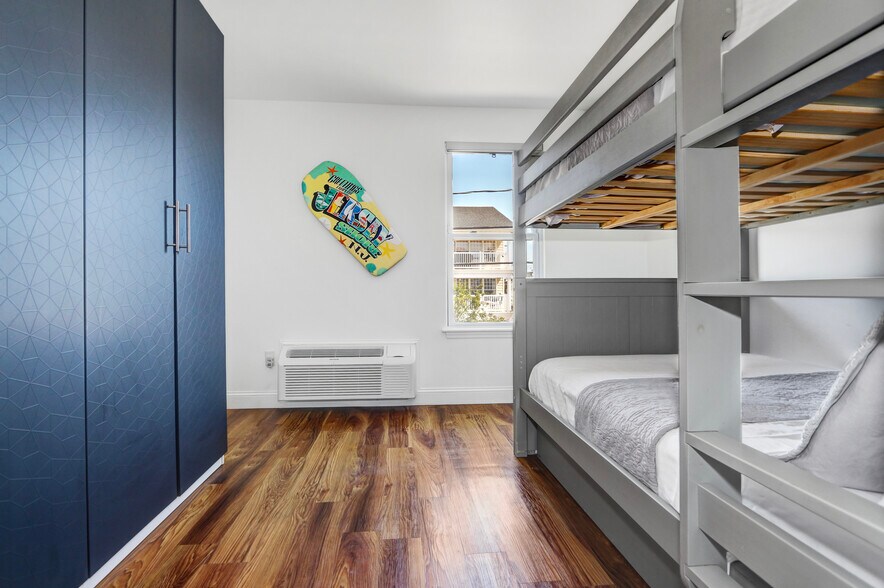 More Photos Of 5100 Atlantic Ave, Wildwood Hotel For Sale