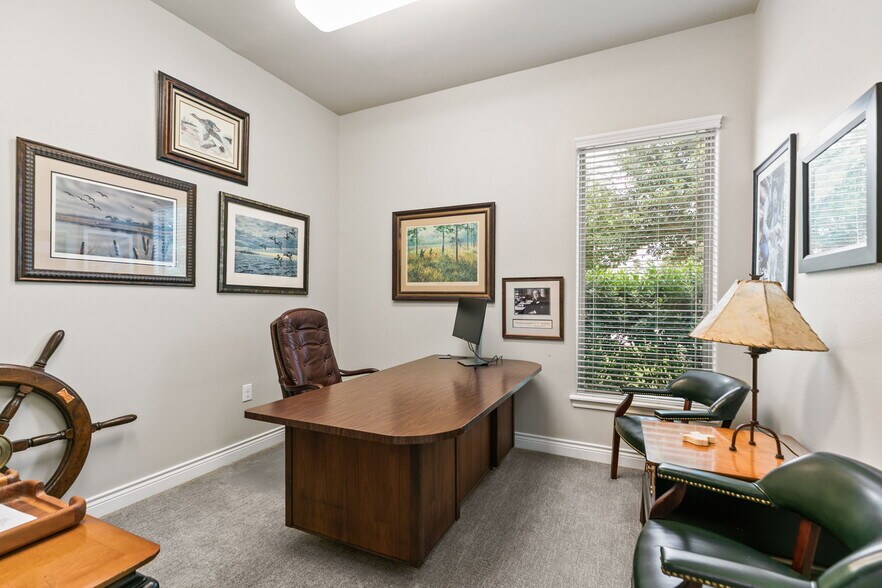 More Photos Of 13715 Office Park Dr, Houston Office For Sale
