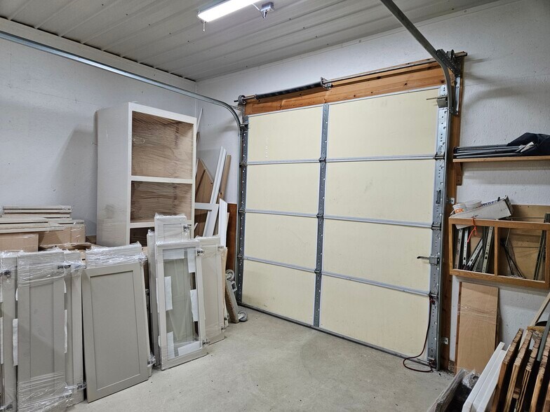 More Photos Of 244 County Road 555B, Tecumseh Manufacturing For Sale