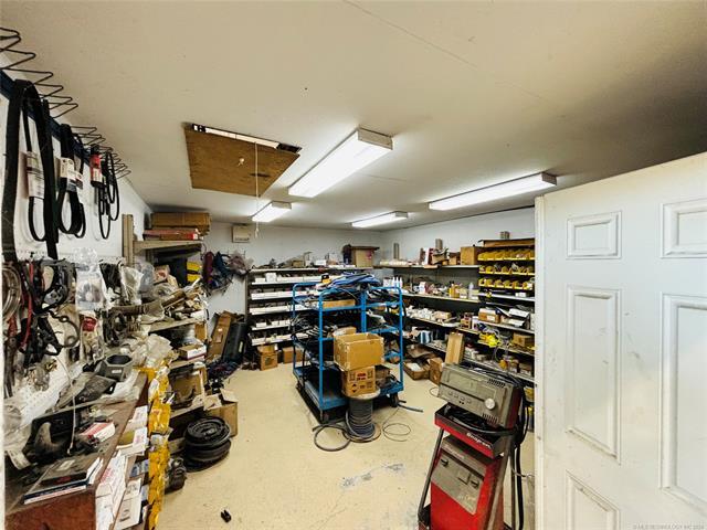 More Photos Of 2700 S 32nd St, Muskogee Industrial For Sale