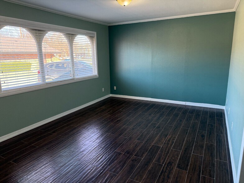 More Photos Of 220 N Greenwood Ave, Fort Smith Office For Lease