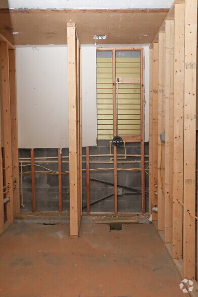 More Photos Of 6135 Petty St SW, Covington General Retail For Sale