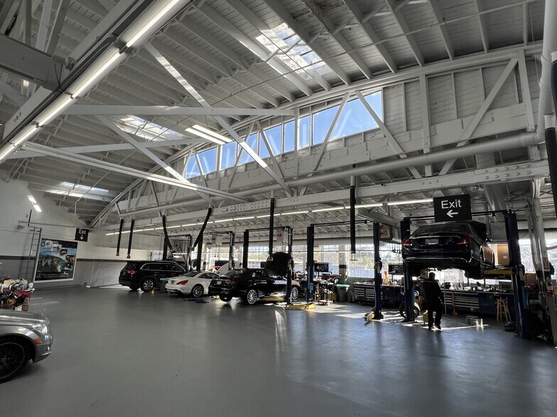 More Photos Of 498 Fremont St, Monterey Auto Dealership For Sale