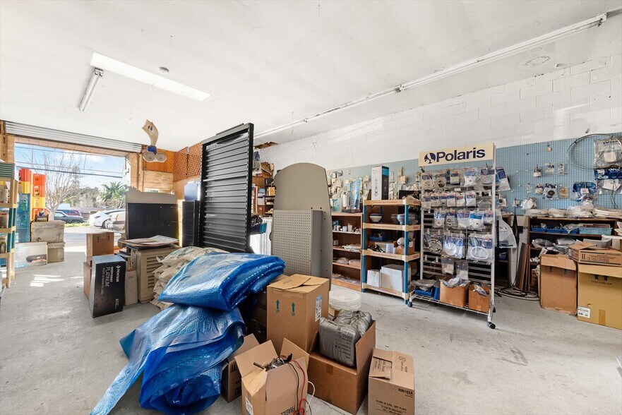 More Photos Of 300-330 Taylor St, Napa General Retail For Sale