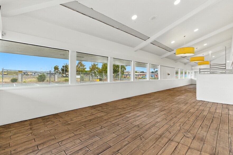 More Photos Of 4355 Sonoma Blvd, Vallejo Restaurant For Lease
