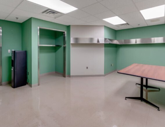 More Photos Of 2260 State Rd, Bensalem Manufacturing For Lease