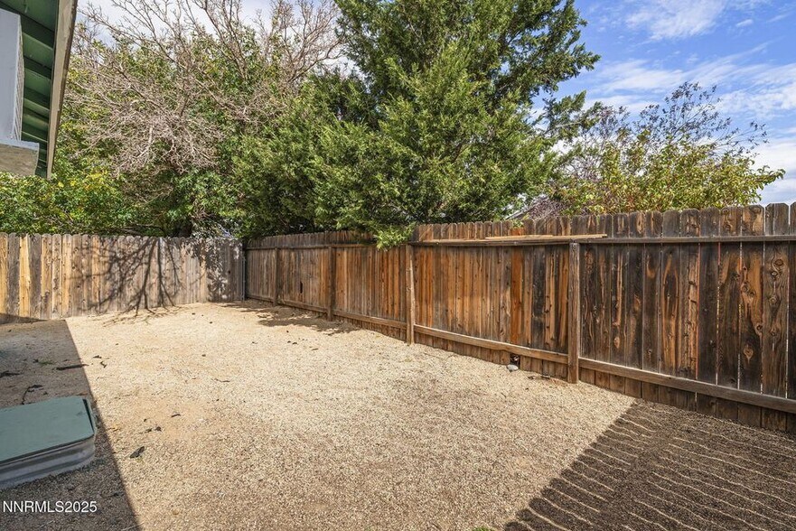 More Photos Of 10005 Sagewood Dr, Reno Apartments For Sale
