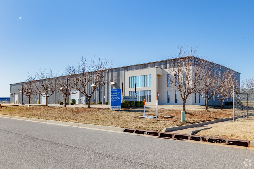More Photos Of 4701 United Dr, Oklahoma City Warehouse For Lease