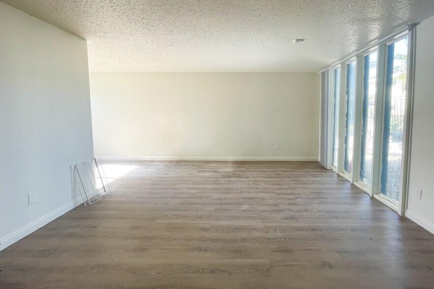 More Photos Of 2635-2655 Sherwood St, Las Vegas Apartments For Sale