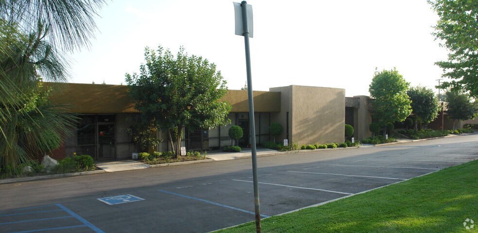 More Photos Of 701 S Myrtle Ave, Monrovia Office For Lease