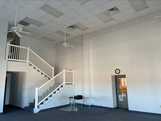 More Photos Of 7451 Highway 62 E, Mount Vernon Office For Lease