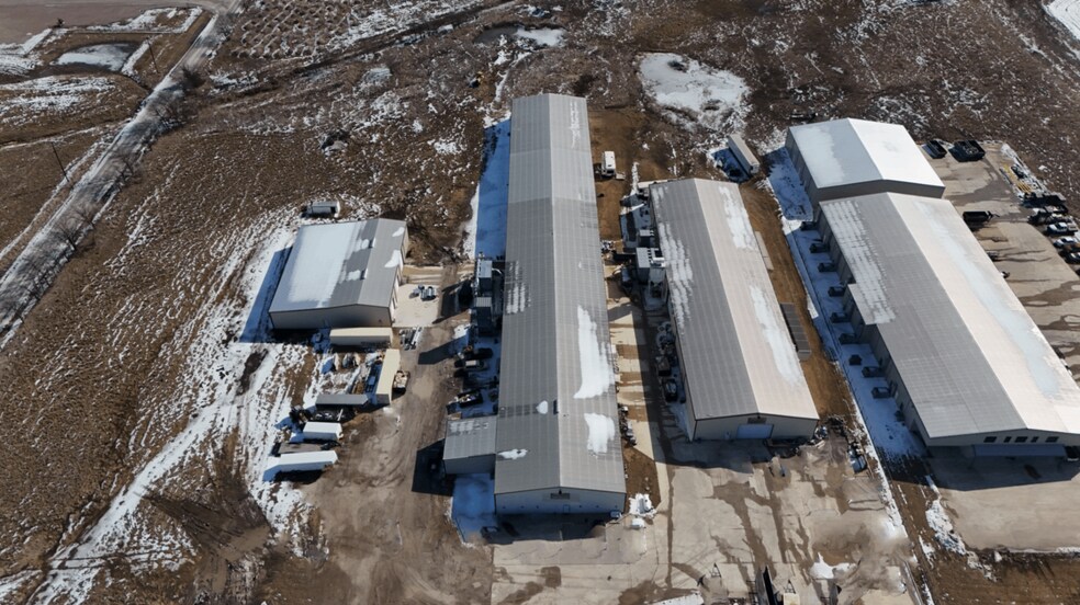 More Photos Of 12699 S Interstate 35, Valley View Warehouse For Sale