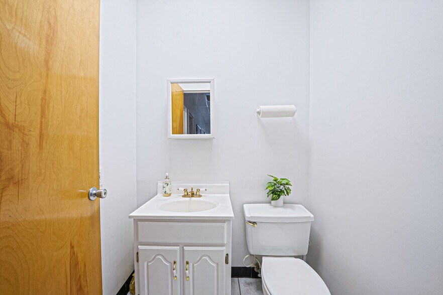More Photos Of 369 E Main St, East Islip Medical For Sale
