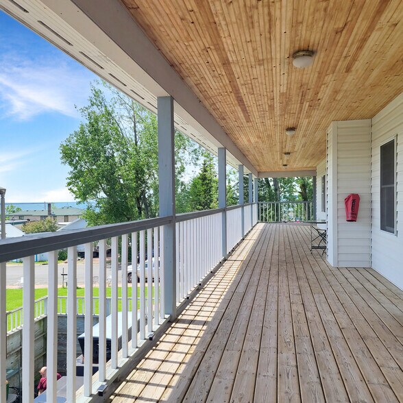 More Photos Of 751 Bell St, La Pointe General Retail For Sale