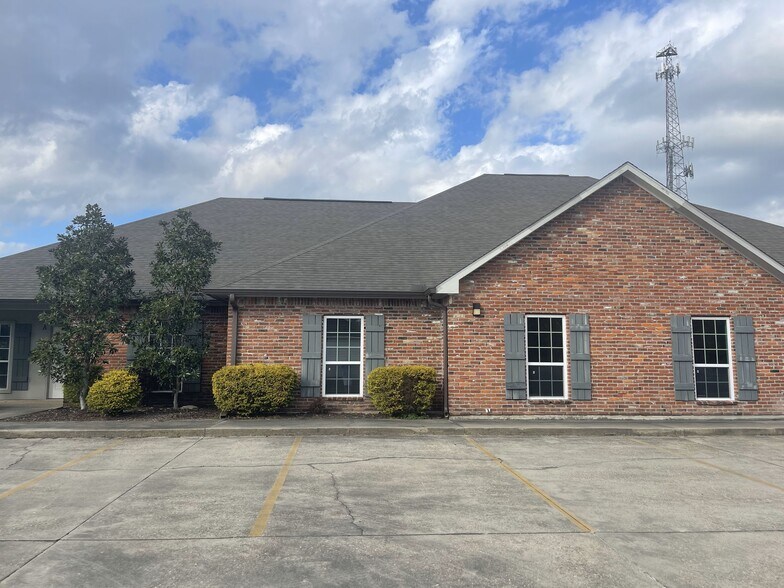 More Photos Of 3975 O'Neal Ln, Baton Rouge Loft Creative Space For Lease