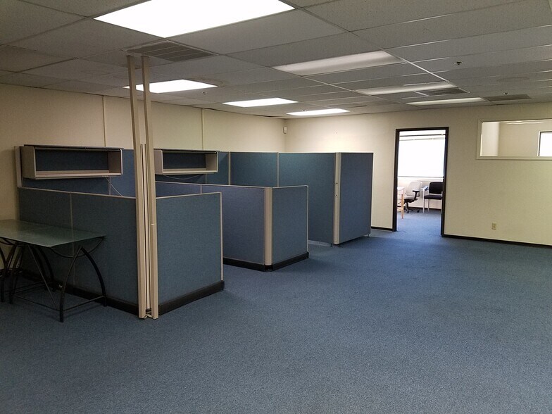More Photos Of 41829-41841 Albrae St, Fremont Research And Development For Lease