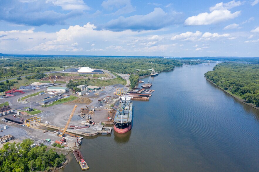 More Photos Of 2169 River Rd, Coeymans Unknown For Lease