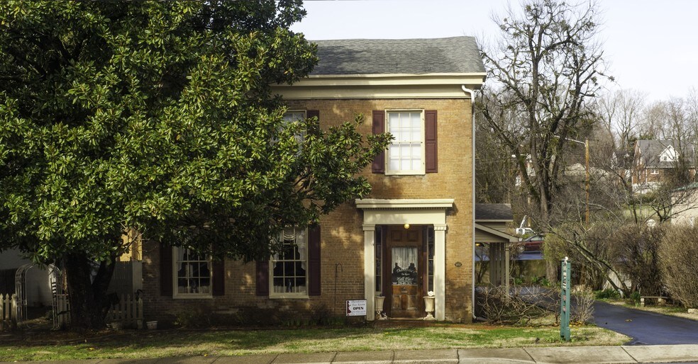 More Photos Of 313 S Green St, Glasgow Hospitality For Sale