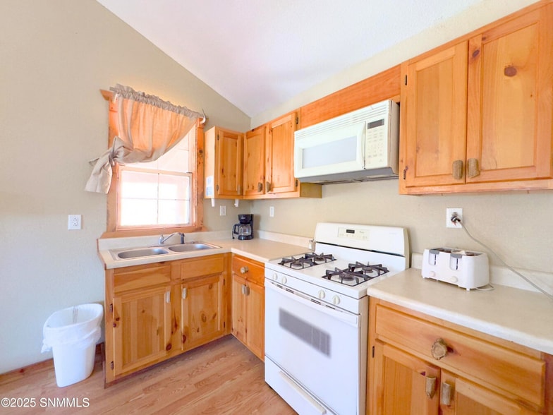 More Photos Of 2773 US Highway 82, Mayhill Hospitality For Sale