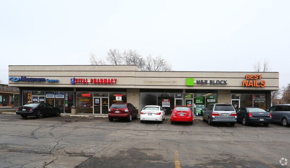 More Photos Of 2304-2312 Grand Ave, Waukegan Storefront For Sale