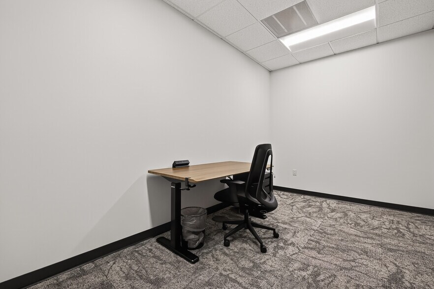 More Photos Of 9800 Richmond Ave, Houston Office For Lease