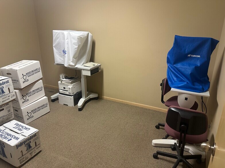 More Photos Of 2130 Brackett Ave, Eau Claire Medical For Lease