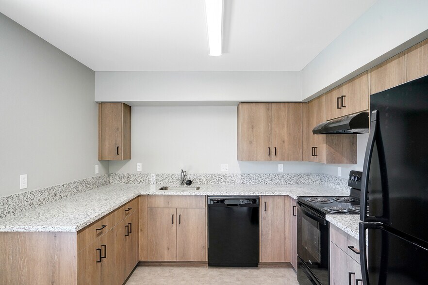 More Photos Of 354 S 8th St, Carlton Multifamily For Sale
